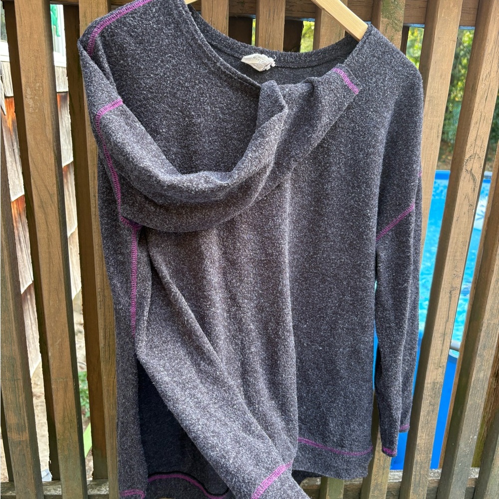 NATURAL LIFE Charcoal and Magenta Sweater